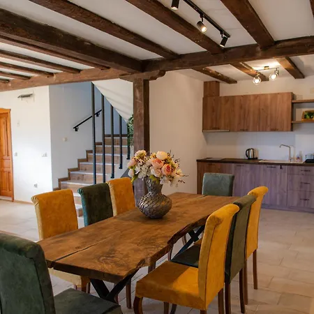 еко комплекс албиция 别墅 *