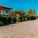 Eco Complex Albizia - Private With Garden & Terrace Near Byala *