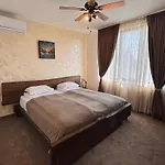 Луксозна вила Eco Complex Albizia - Private With Garden & Terrace Near Byala *