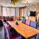 Луксозна вила Eco Complex Albizia - Private With Garden & Terrace Near Byala Gospodinovo