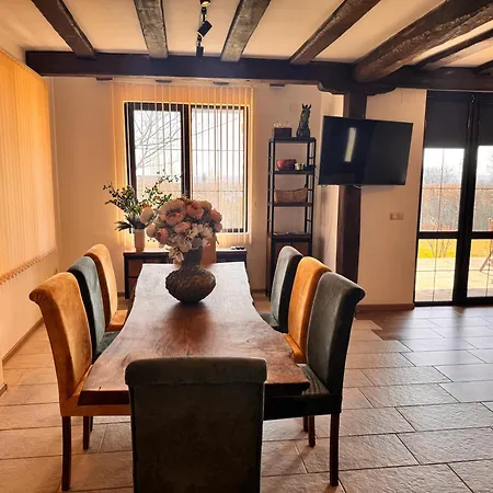 Вілла Eco Complex Albizia - Private With Garden & Terrace Near Byala Gospodinovo